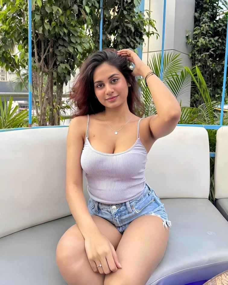 Mohini Khanna Gurgaon Escorts Girl